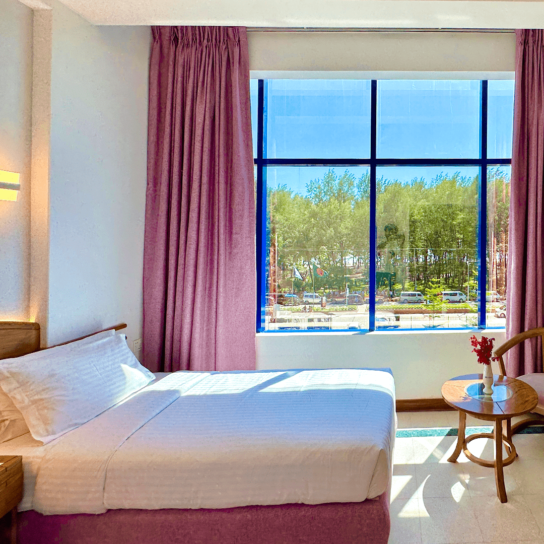 Queen's Court Boutique Resort, Zaflong